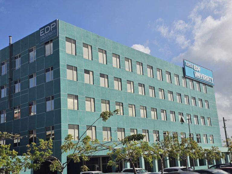 Fachada de Recinto de Hato Rey